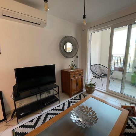 Spacious Seaview Sliema Apt, Steps From Valletta Ferry Bagian luar foto