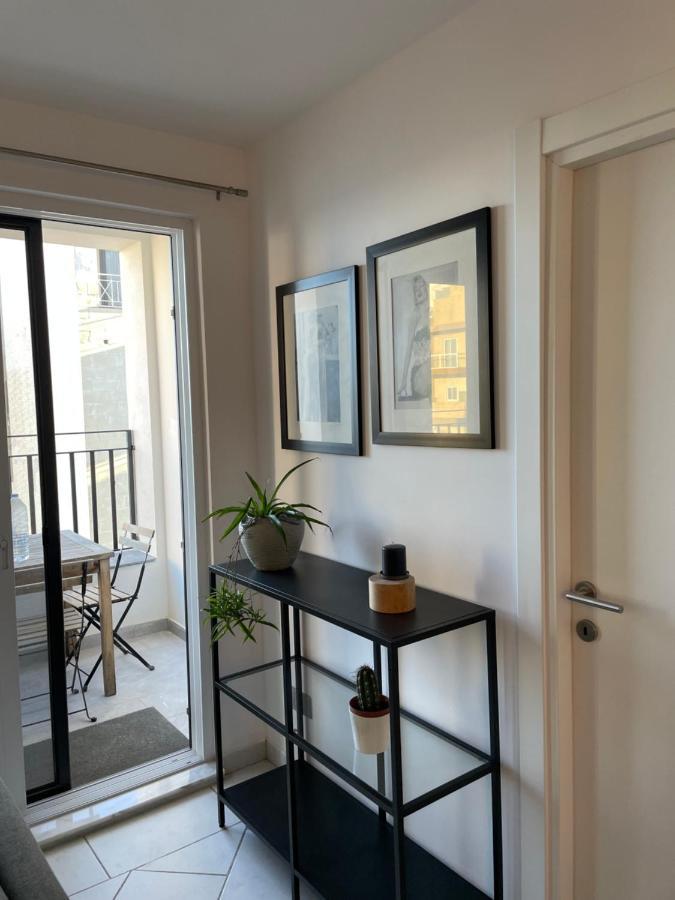 Spacious Seaview Sliema Apt, Steps From Valletta Ferry Bagian luar foto