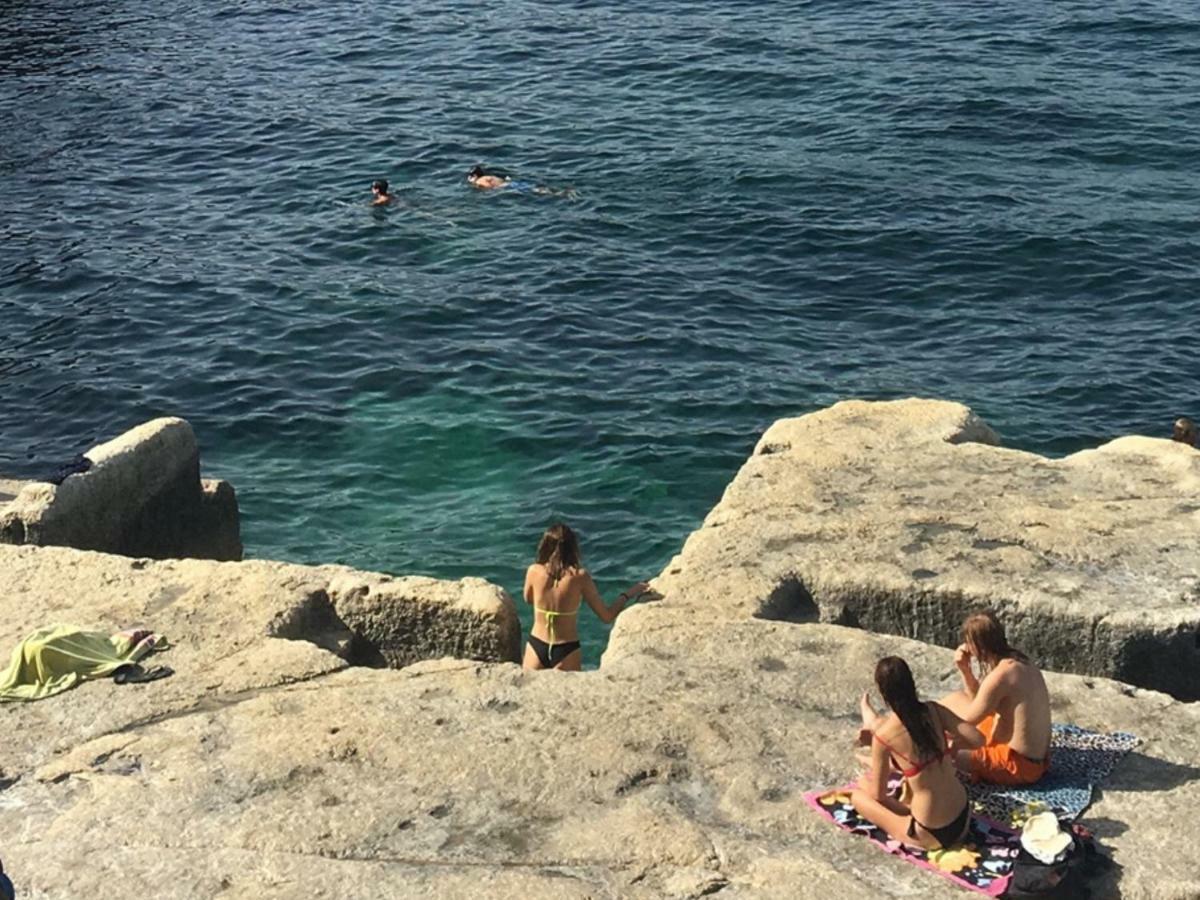 Spacious Seaview Sliema Apt, Steps From Valletta Ferry Bagian luar foto
